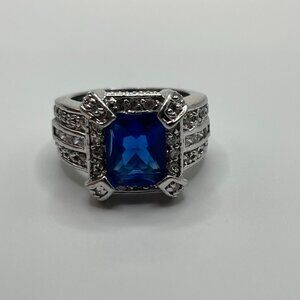 Silver 925 Ring With Blue Emerald-Cut Center Stone & Accent Crystals Elegant